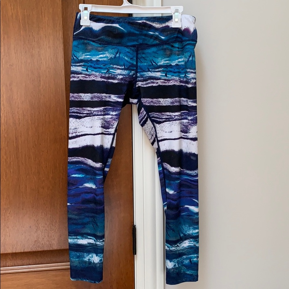 Patterned leggings